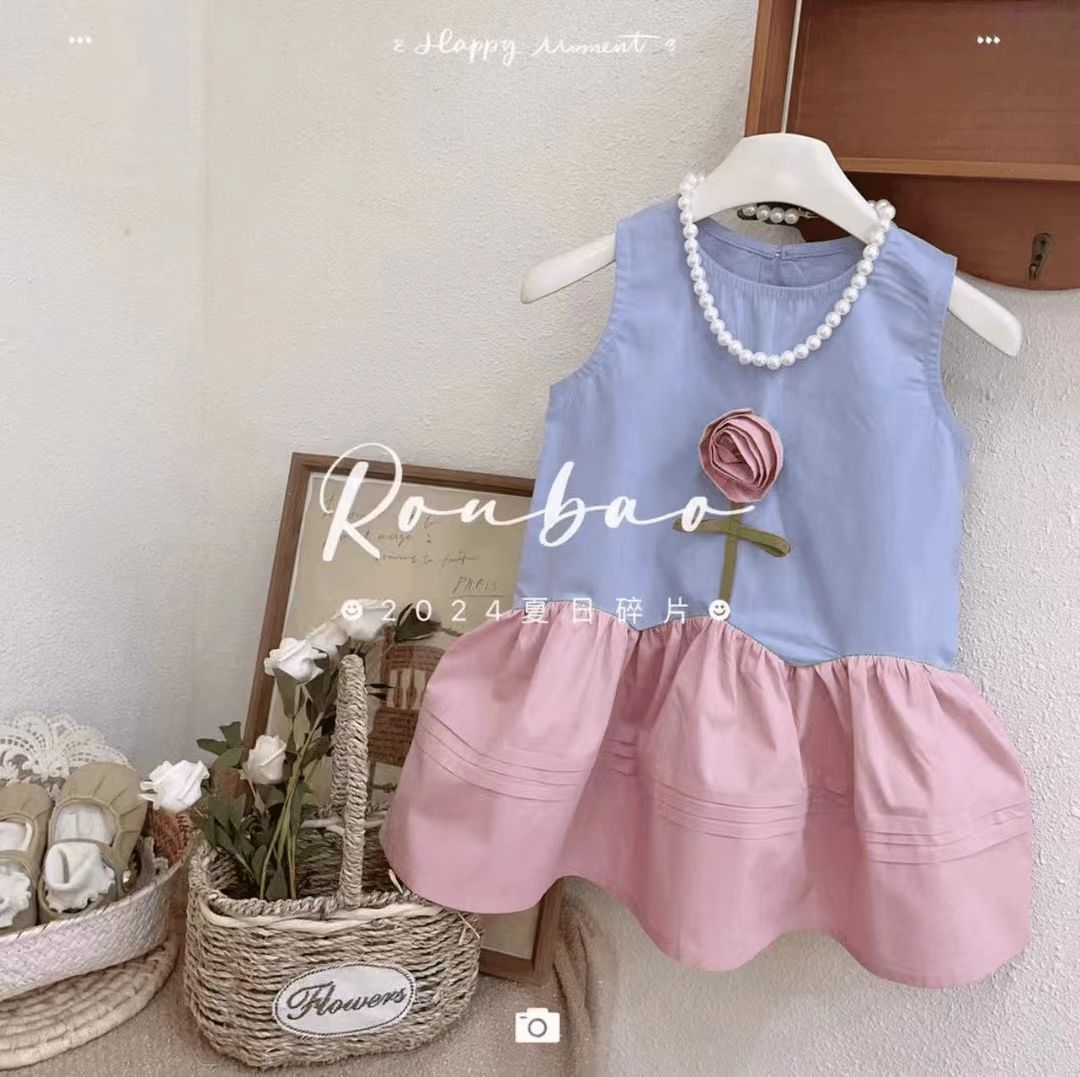 Pretty Flower Embossed Dress