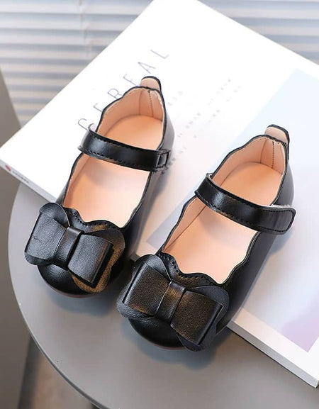 Luna Scalloped Bow Shoes