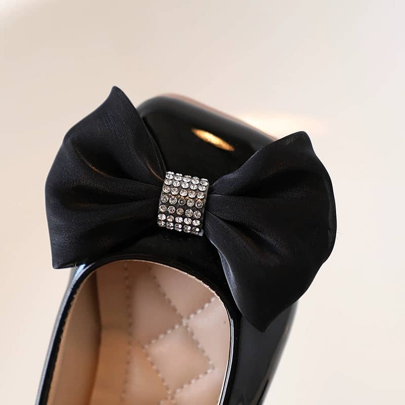 Alice Pearl Strap Shoes with Bow