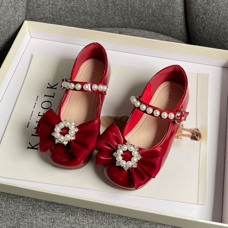 Elegant Pearled Bowknot Girls' Shoe.