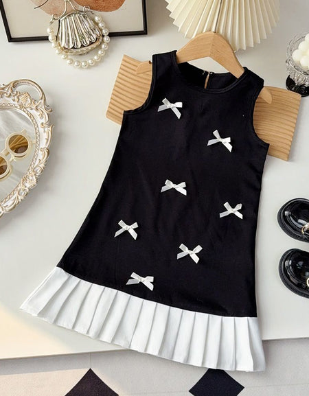 Bow Detailed Pleated Hem Dress