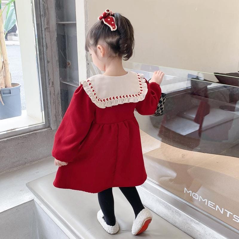 Sweetheart Scallops Cape Detail Dress