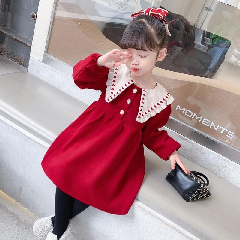 Sweetheart Scallops Cape Detail Dress