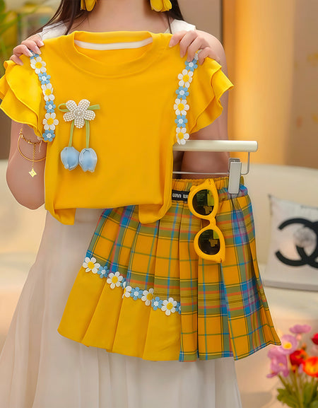 Sunny Floral Ruffle Top & Plaid Pleated Skirt