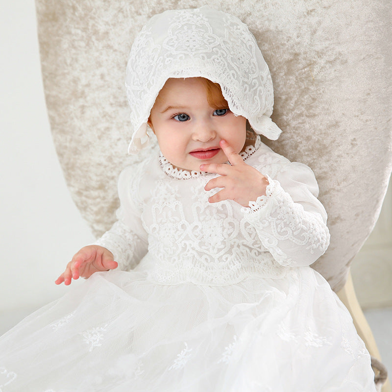 Elegant Vintage Lace Christening Gown & Bonnet Set