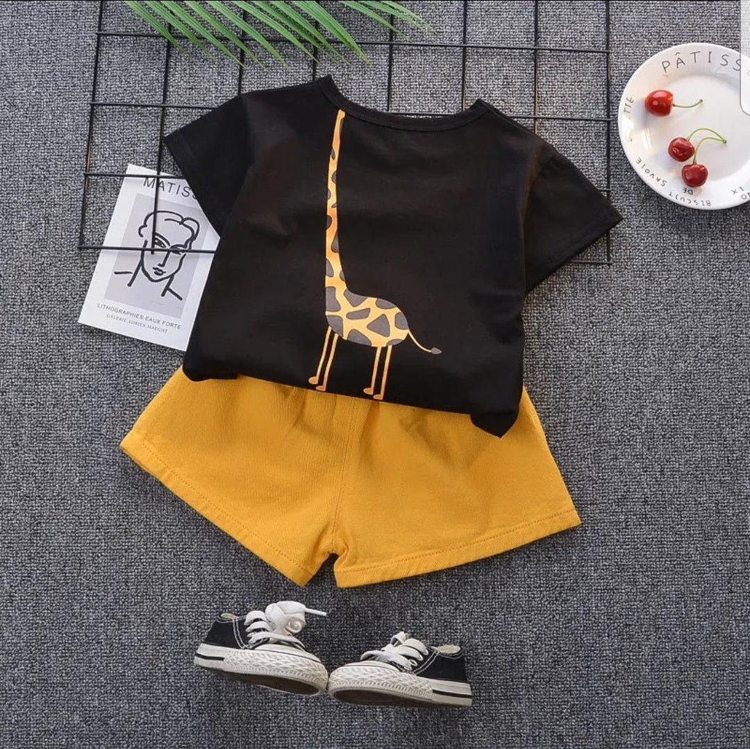 2pcs Giraffe print Tshirt and short set