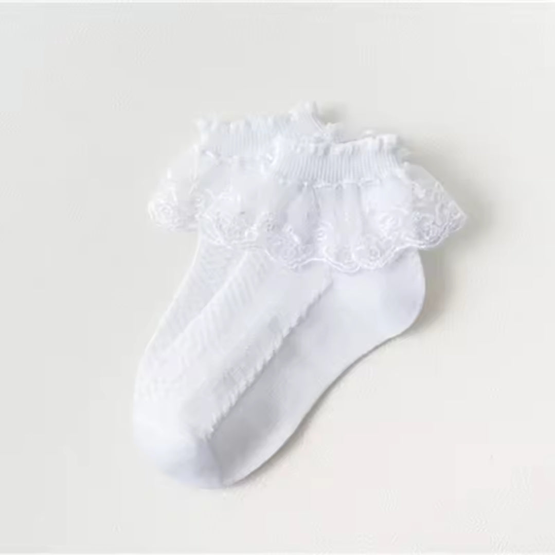 Scalloped Lace Frill Socks
