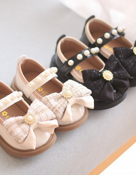 Charming Tweed Bow Shoe