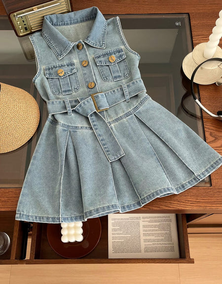 Classic Belted Denim Dress – Light Wash