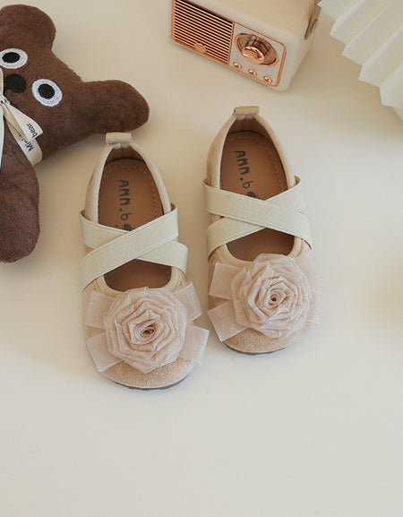 Classy Floral Adorned Cross-strap Shoes