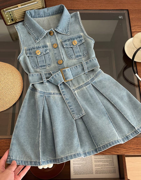 Classic Belted Denim Dress – Light Wash
