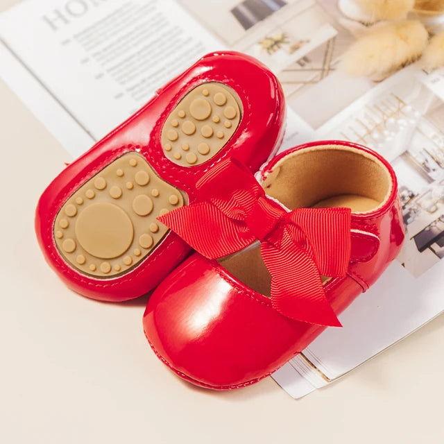 Split-Tails Bow Baby Shoes