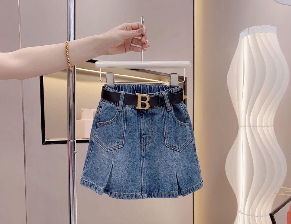 Girls Breaktime Black Tee & Denim Skirt Set