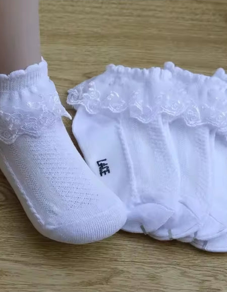 Scalloped Lace Frill Socks