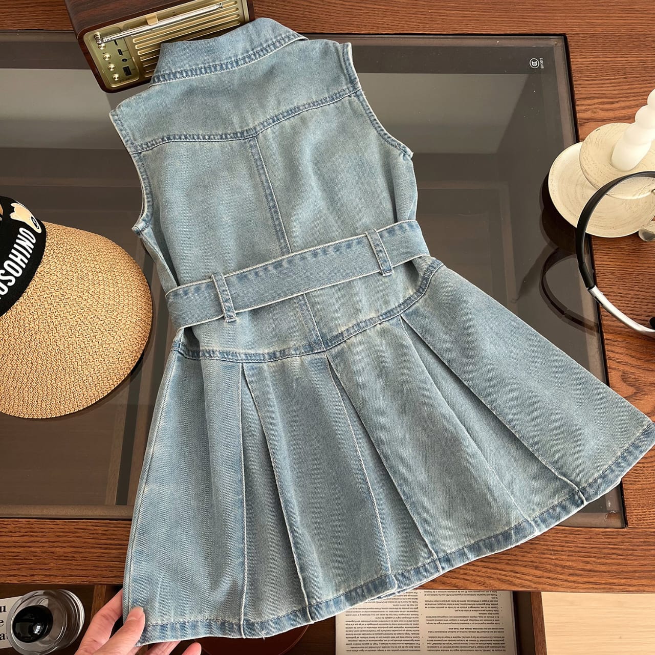 Classic Belted Denim Dress – Light Wash